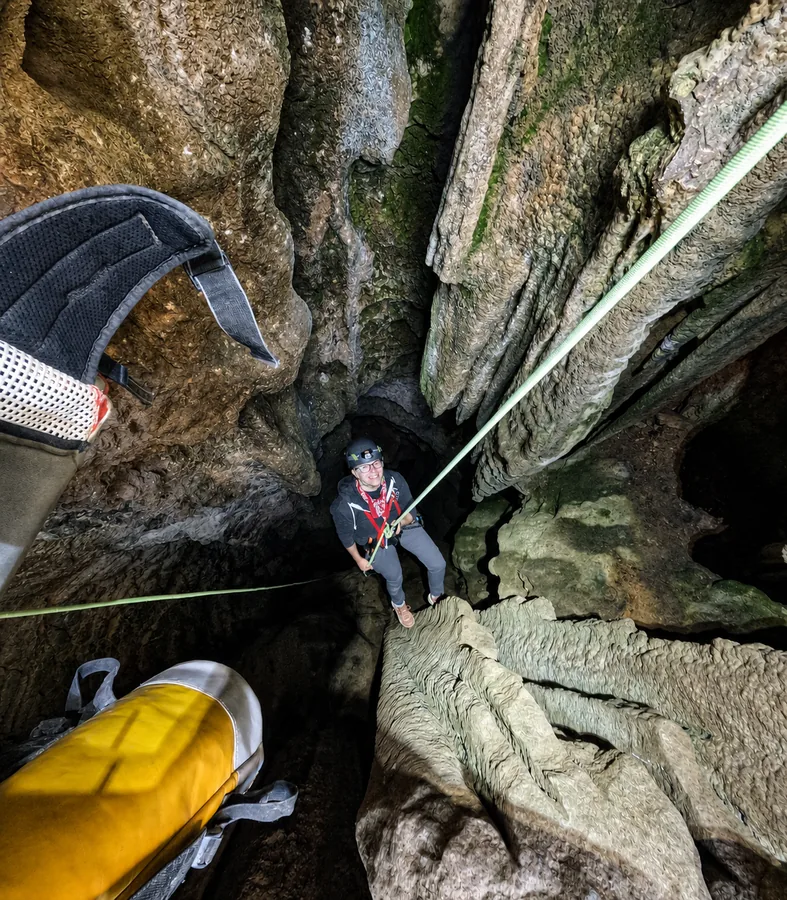Day 4 · Caving, then into wine country