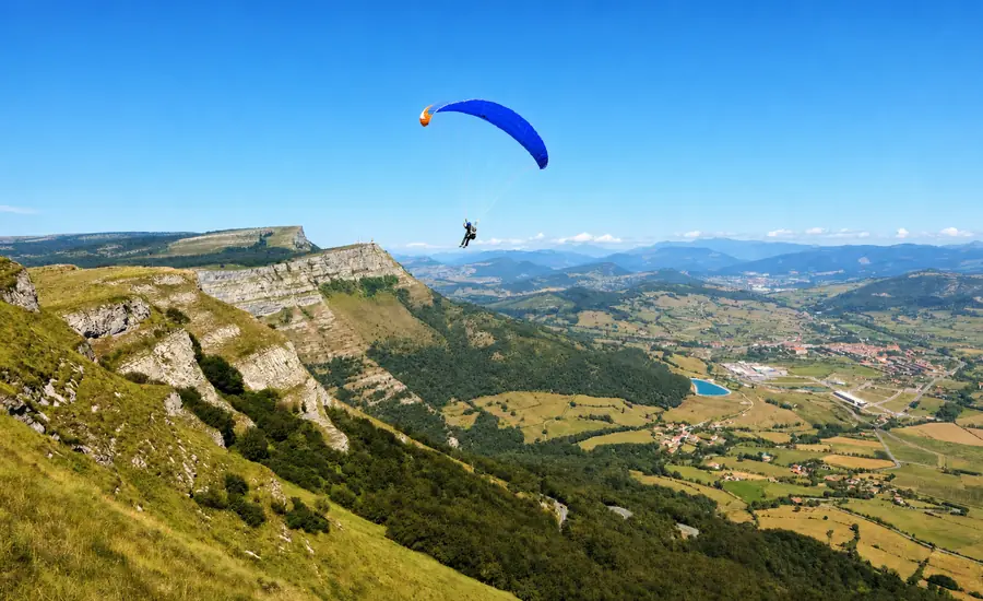 Day 6 · Paragliding and sport climbing, Teverga
